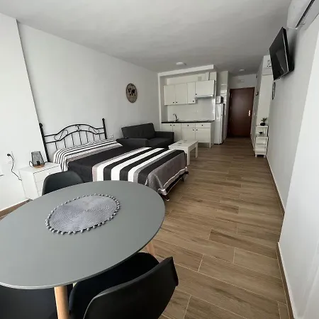 Apartment Ver621 - Estudio Con Vistas Al Mar, Wifi, Piscina, Centro A 100 Metros, Playa A 600 Metros Torremolinos